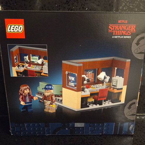 Lego 40881 Stranger Things WSQK Radio Station new