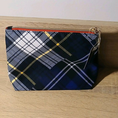 Estee Lauder toiletry bag new, blue gray checkered