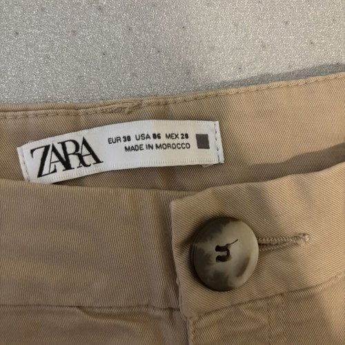 Zara women's high-waisted chino pants with pleats, beige, Medium