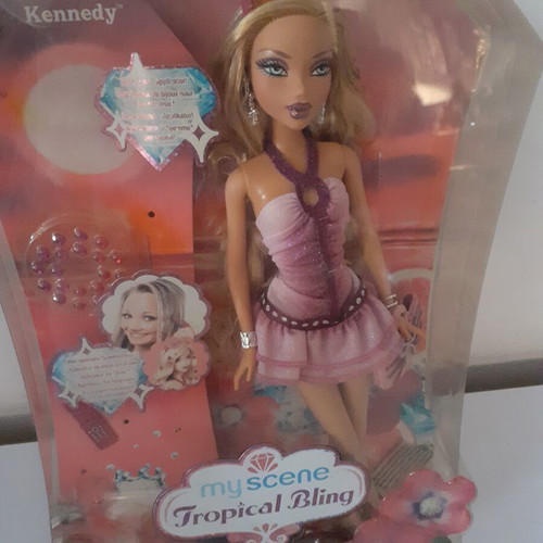 My Scene Kennedy Tropical Bling doll new, Mattel 2006