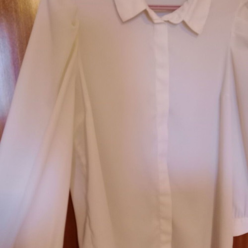 Aware women's shirt size M like new, white and beige