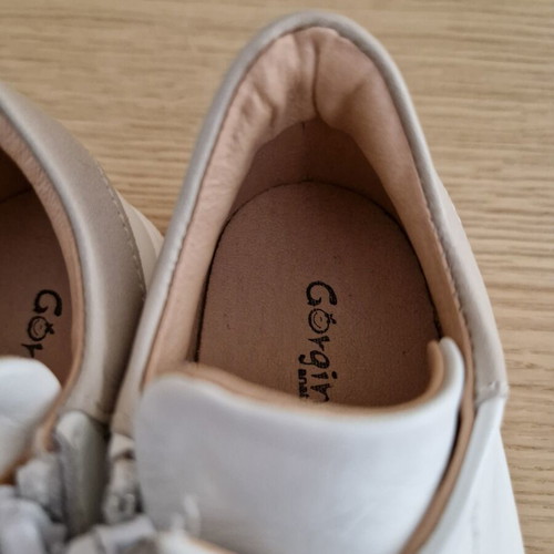 Gorgino Baptism Sneakers White size 22 like new