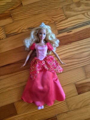 Barbie Genevieve 12 Dancing Princesses Doll like new