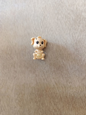 Kinder Dog Figure like new