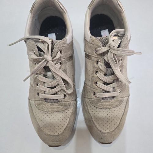 Geox women's leather sneakers size 38 used, beige suede metallic