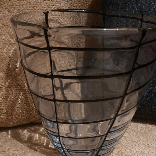 Blown glass vase with grid design like new