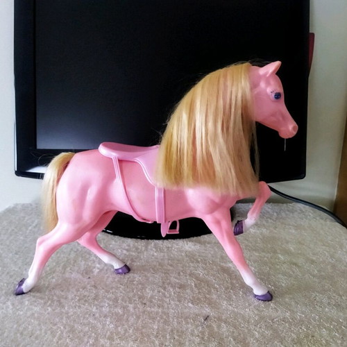 Pink Horse Barbie vintage Mattel in like new condition 27×30 cm