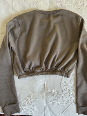 Women's cropped sweatshirt like new, gray, size S
