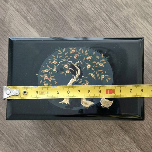 Vintage Japanese music box jewelry case in black lacquer like new