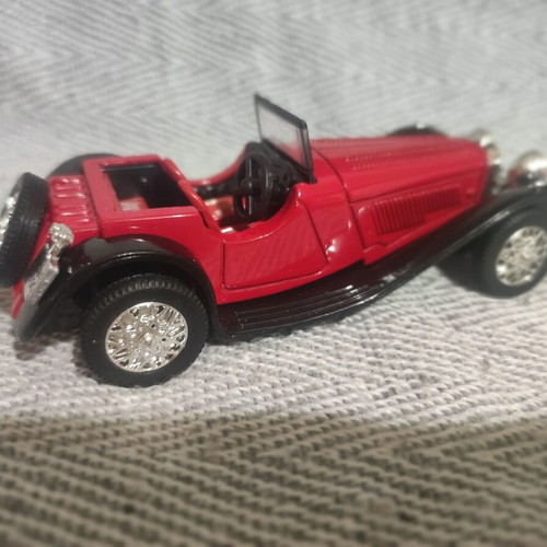 Metallic Jaguar SS 100 Roadster model 1:43, New Ray