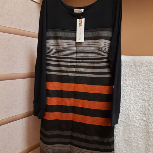Derpouli elastic dress new from thick knitted fabric