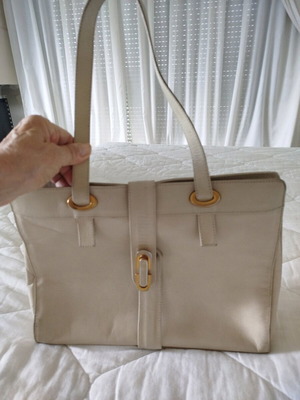 Δερμάτινη τσάντα χειρός σαν καινούργιο, μπεζ