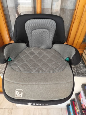 Booster Car Seat with Isofix Grey 22-36 kg like new