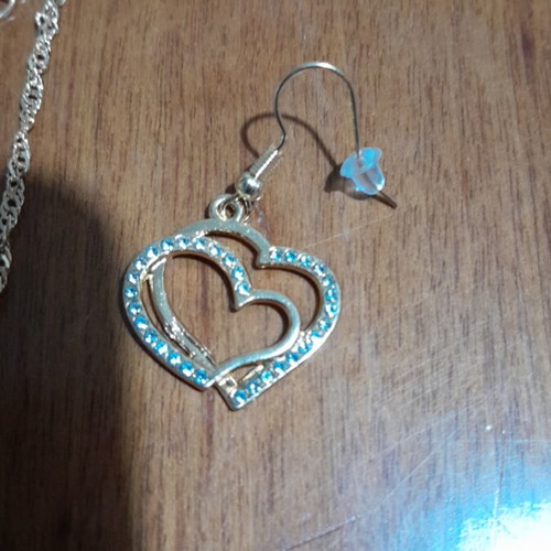 Heart jewelry set new gold color, unused