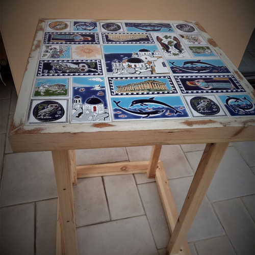 Ceramics Tall Table 45x45 like new with old ceramic tiles and recycled wood
