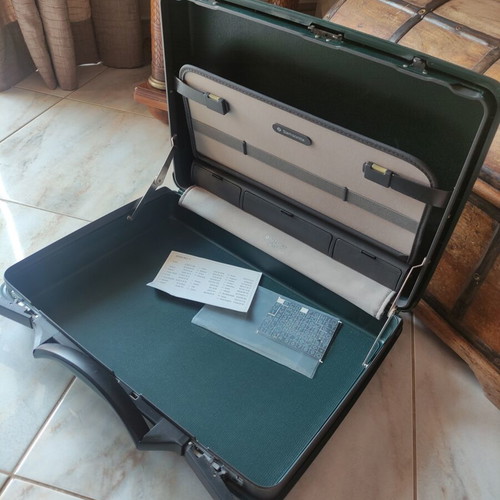 Samsonite Briefcase new condition