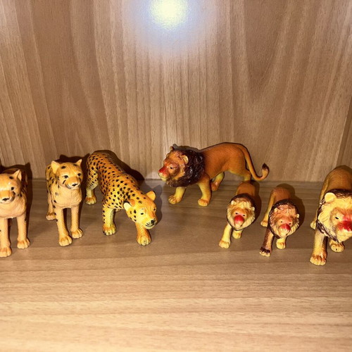 Lion and Leopard Figures used, set of 7
