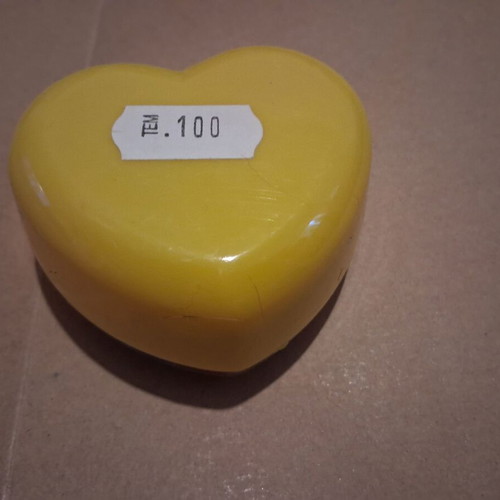 Box of 100 new heart-shaped paper clips from the 90s