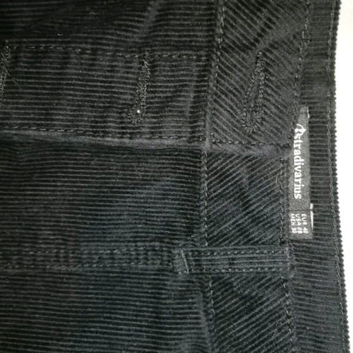 Stradivarius black corduroy skirt like new, size L
