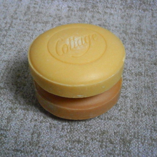 Cottage Savon Creme Parfum vintage apricot x2 and vanilla x2 pack of 4 soaps new