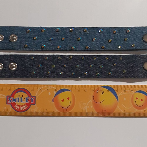 Pack of 135 denim and faux leather bracelets with rhinestones