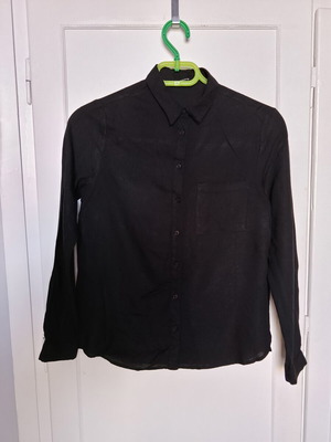 Terranova black shirt XS like new