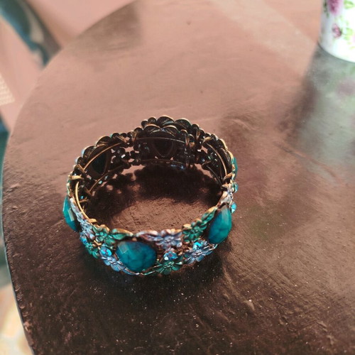 Fon Bijou Bracelet like new turquoise