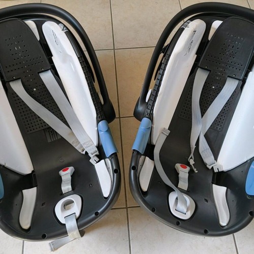 Cybex Aton M baby car seats (egg) like new, set of 2