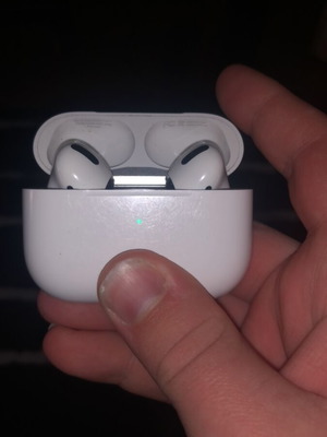 AirPods Pro one μεταχειρισμένα χωρίς τα μαξιλαράκια