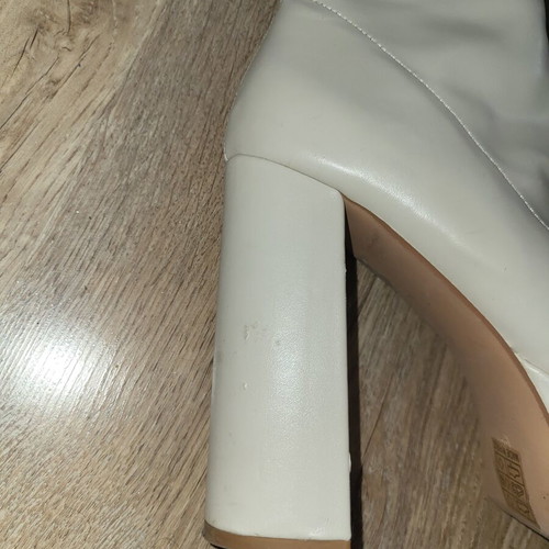 Mia ankle boots used, cream color, thick heel, size 39