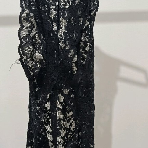 Intimissimi black negligee like new with lace and back opening