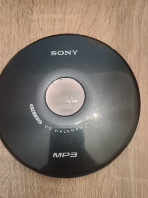 Sony Walkman D-NF007 φορητό CD player σαν καινούργιο, παίζει mp3 cd