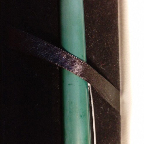 Vintage pen Status in case like new, green metal