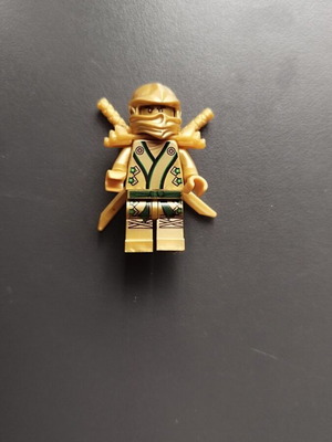 Lego Ninjago Lloyd Golden Ninja The Final Battle μεταχειρισμένη φιγούρα