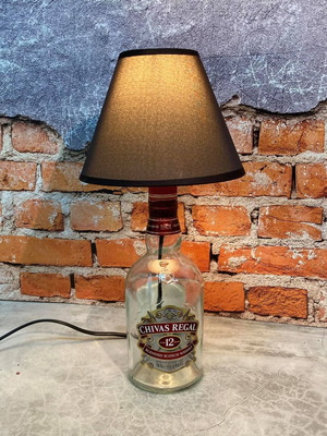 Φωτιστικό γραφείου κατασκευή από μπουκάλι Chivas Regal νέο