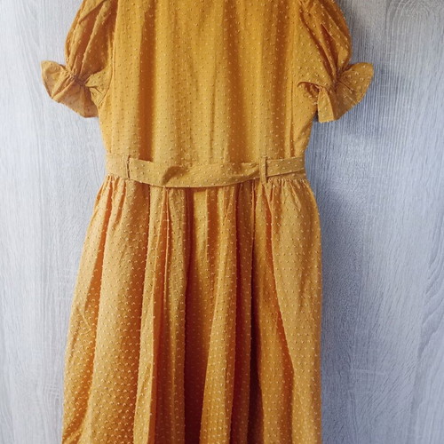 Girls' dress like new, 10 years old, with romantic ruffles