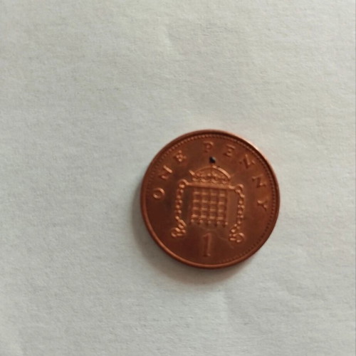 Collectible coin England 1 penny 2000 like new