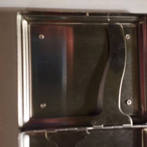 Metal tobacco case like new