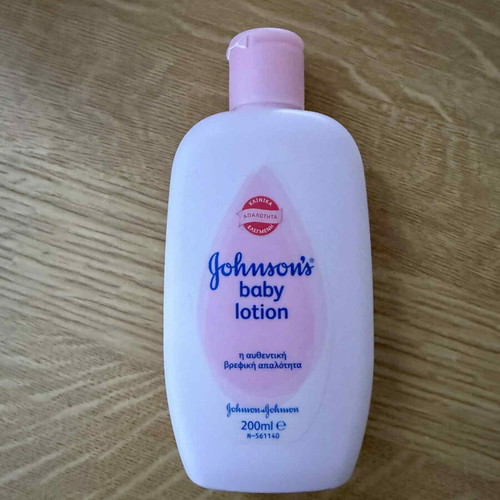 Johnson's Baby Lotion new, discontinued original formula