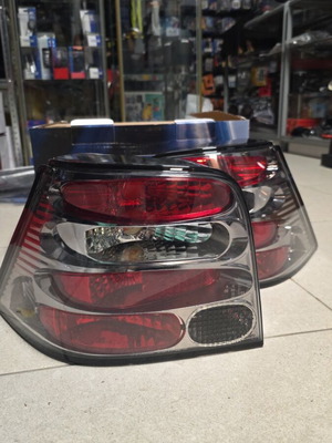 Σετ πίσω φανάρια VW Golf 4 καινούργιο