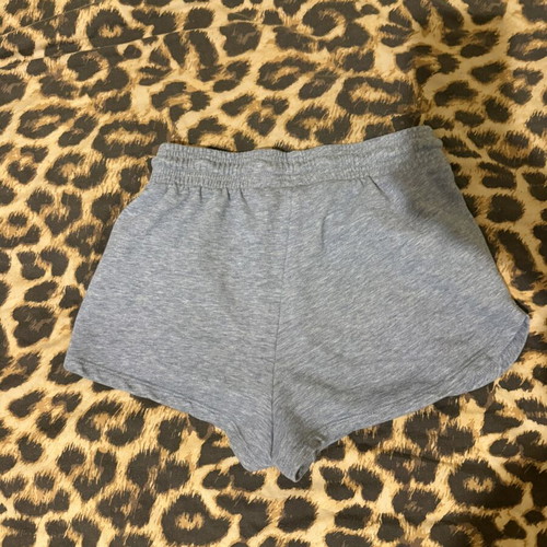 H&M mako shorts and Primark transparent blouse like new, multicolor