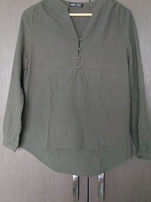 Autumn women's blouse Medium like new, 100% cotton, olive color