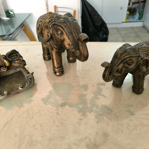 Indian decorative elephant figurines new, set of 3 pieces