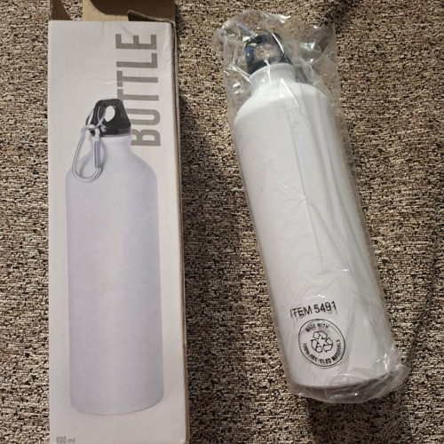 Water bottle new, aluminum 800 ml with carabiner