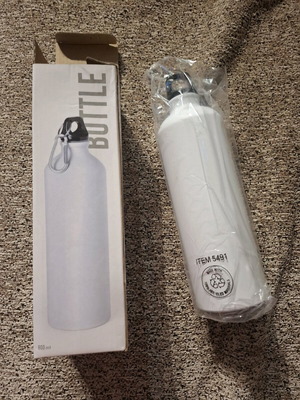 Water bottle new, aluminum 800 ml with carabiner