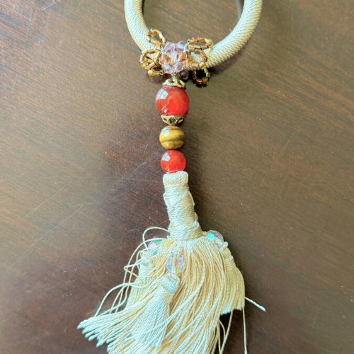 Set of 12 napkin rings with tassels, boho vintage style