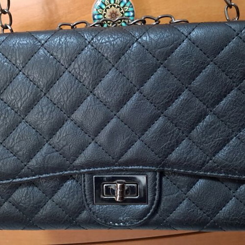 Quilted black crossbody bag like new with chain