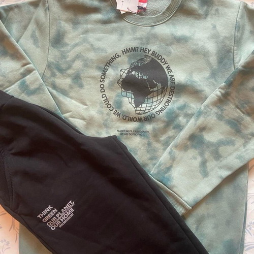 Joyce tracksuit and sweatshirt new for 14 years old, size 152 cm