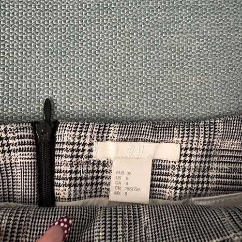 Checked skirt H&M like new, size M 38 10, black and grey