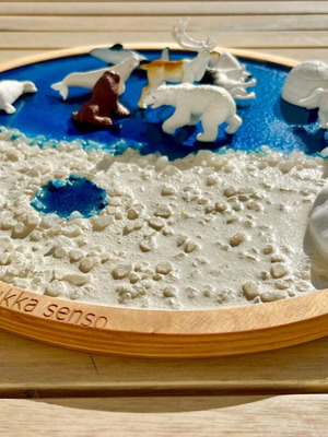 Handmade thematic tray "Ice" with Safari Ltd miniatures, like new